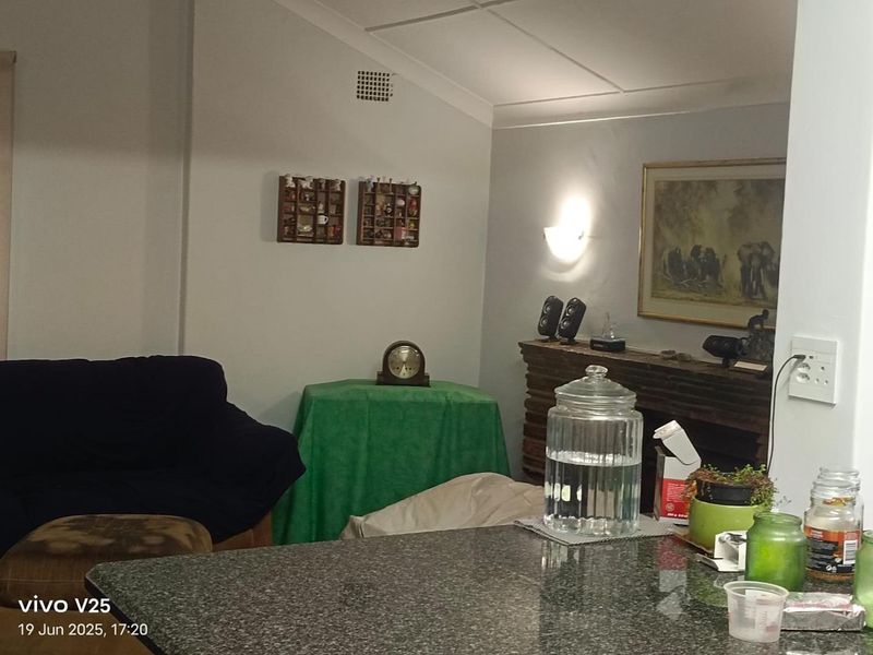 Spacious Family Home for Sale - Photo 6