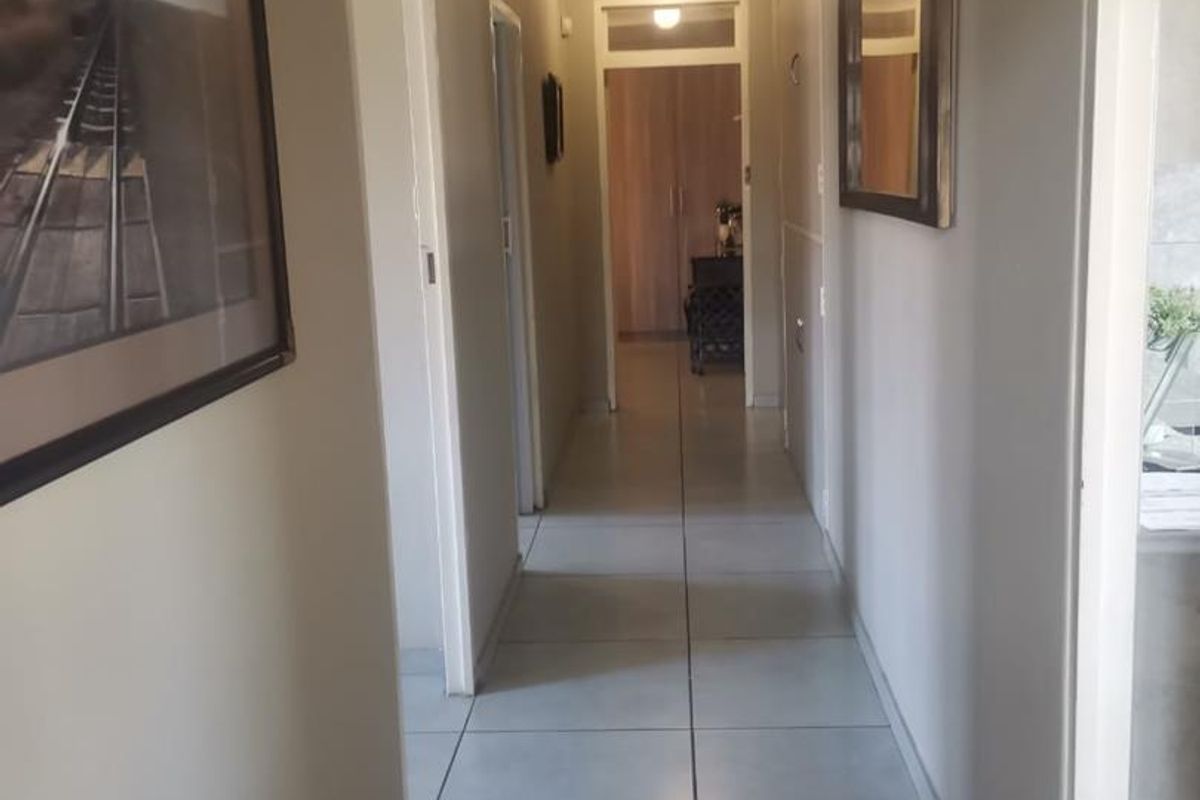 3 Bedroom House For Sale in Vanderbijlpark SE1 - Photo 4