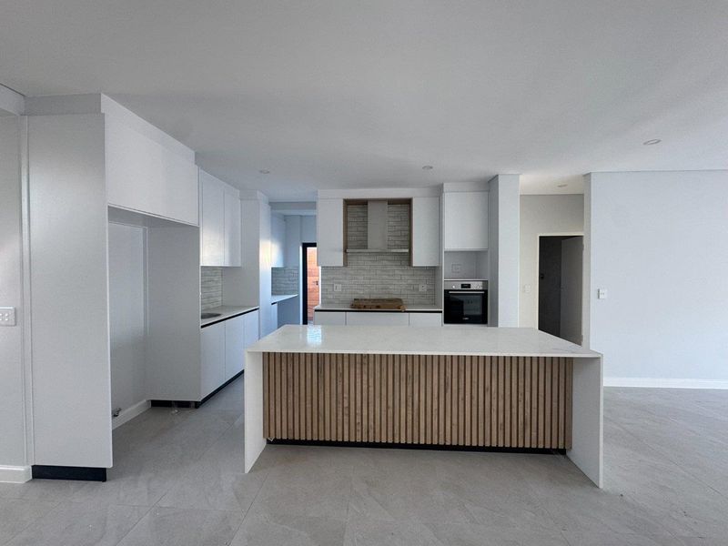 4 Bedrooms, Study Nook & Spacious Open-Plan Living in Sandown, Cape Town - Photo 3