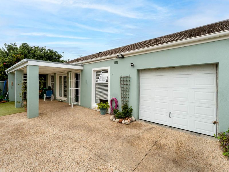 Sought-After Property in Hazelwood Park, Sun Valley - Photo 4