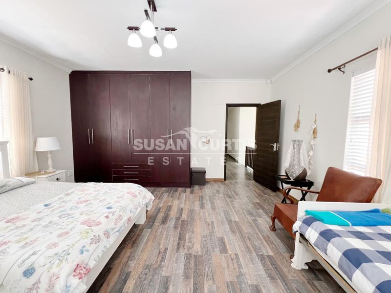 Spacious Freestanding Home with Generous Yard - Photo 8