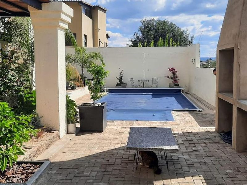 Stunning house in Auasblick for Sale - Photo 1