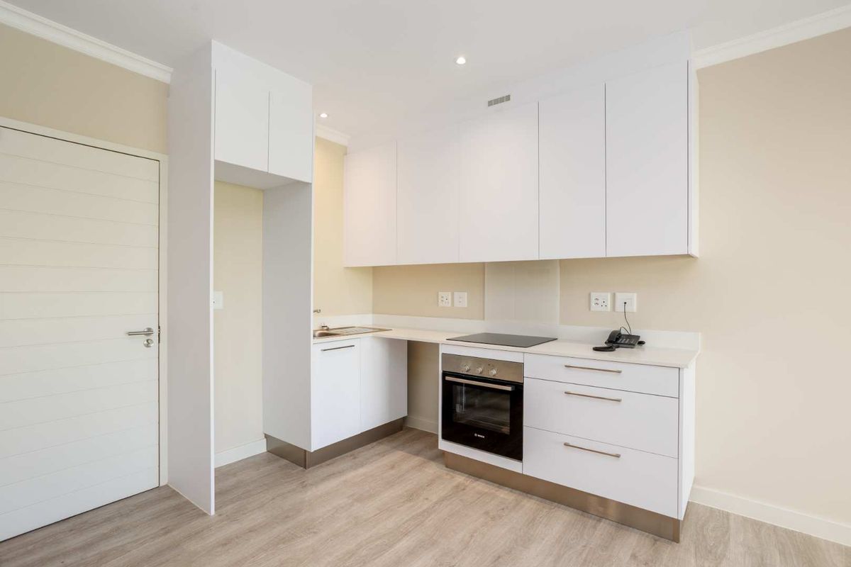 Secure and Stylish One-Bedroom Val de Vie Evergreen Luxury Suite with Mountain Views to Rent - Photo 4