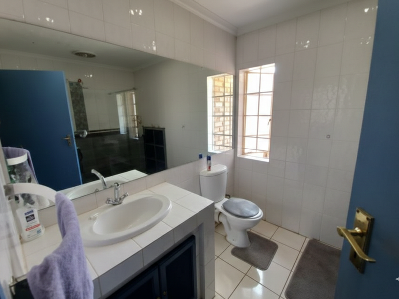4 bedroom pool -flatlet - Photo 4
