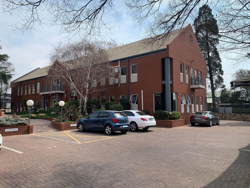 242m2 Rivonia Offices To Let - Photo 2