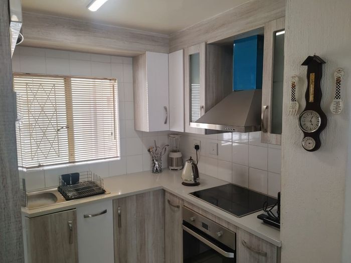 Property #2499062, Apartment For Sale in Verwoerdpark