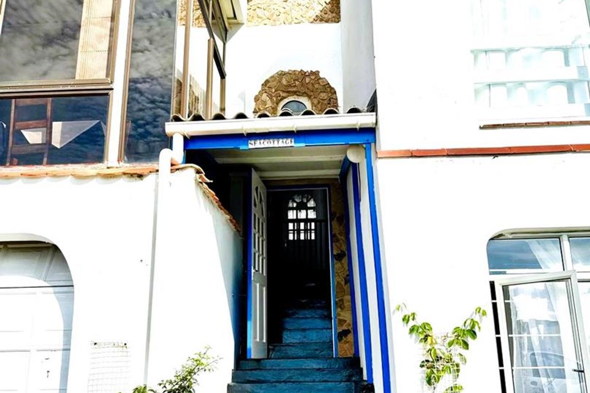 Marvelous Mtwalume - Spacious Family Home or a Lucrative holiday rental opportunity - Photo 2