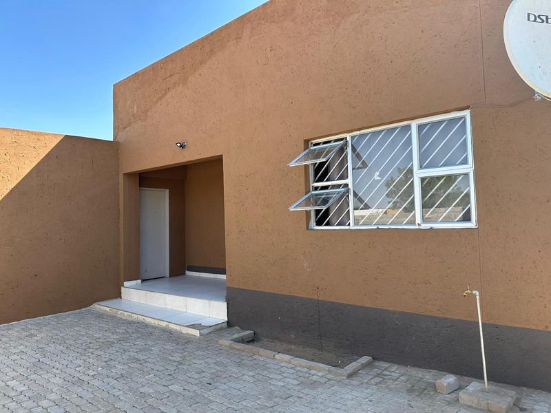 !!️!!️!!️ Bargain !!️ Bargain 🔥!!️!!️ Buy a 3 bedroom home in Okahandja, N$ 980 000 - Photo 7