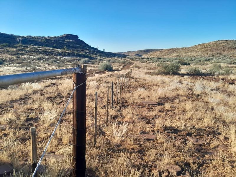 IDEAL LIVESTOCK / HUNTING FARM FOR SALE NEAR KEETMANSHOOP - NAMIBIA - Photo 7