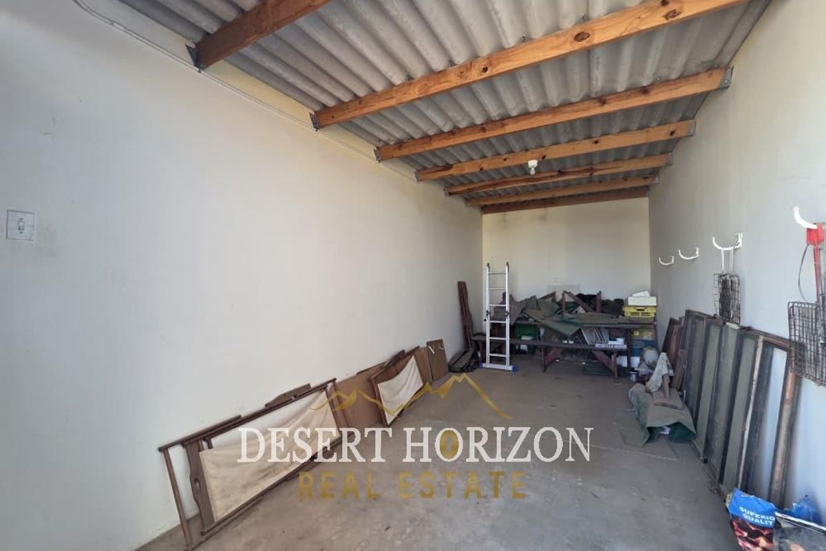 Long Beach  | Lelandi Unit For Sale - Photo 4