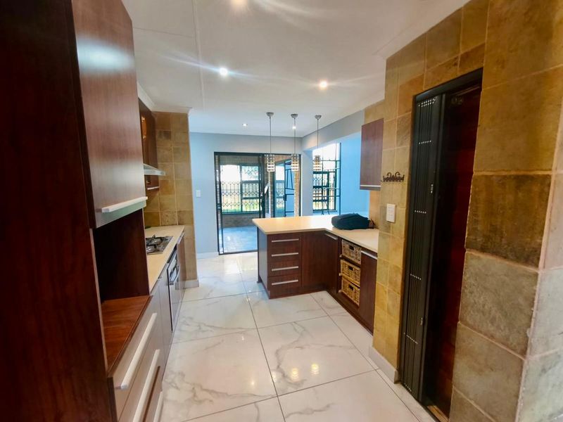 3 Bedroom, 2 Bathroom Cluster for Rent in Newmarket Park - Photo 5