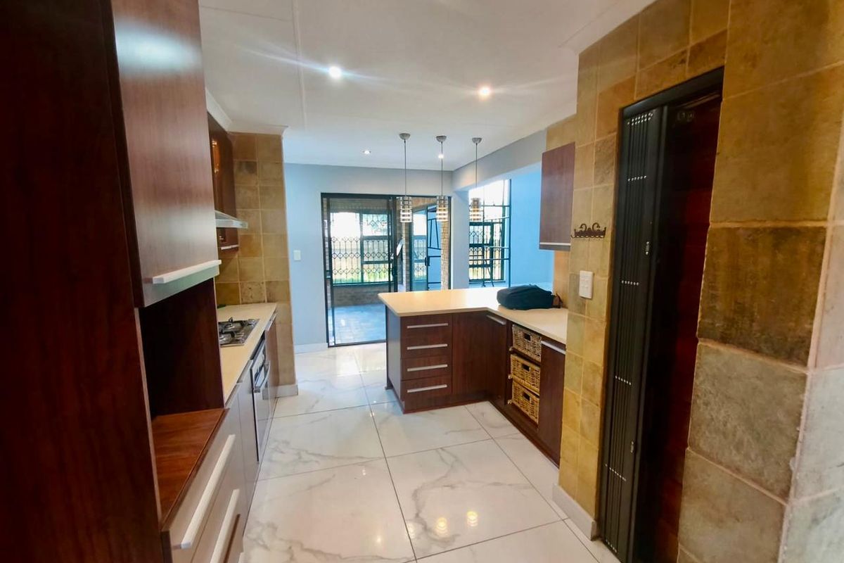 3 Bedroom, 2 Bathroom Cluster for Rent in Newmarket Park - Photo 5