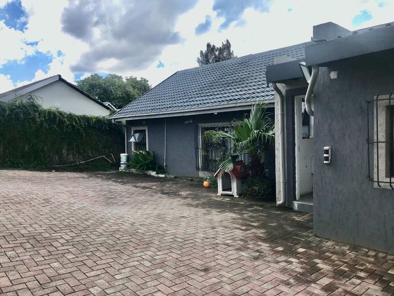 5 Bedroom Home in Ferndale - Photo 4