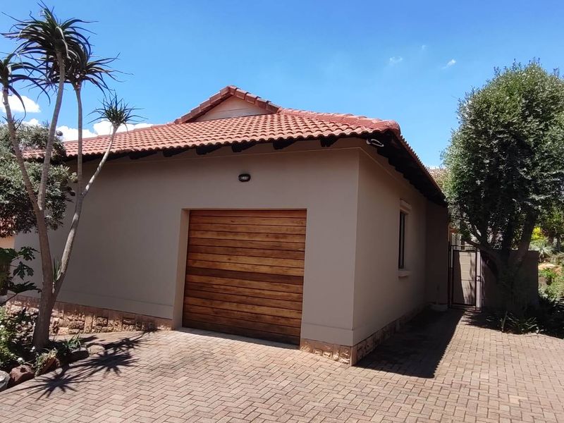 STYLE AND SERENITY! - Photo 5