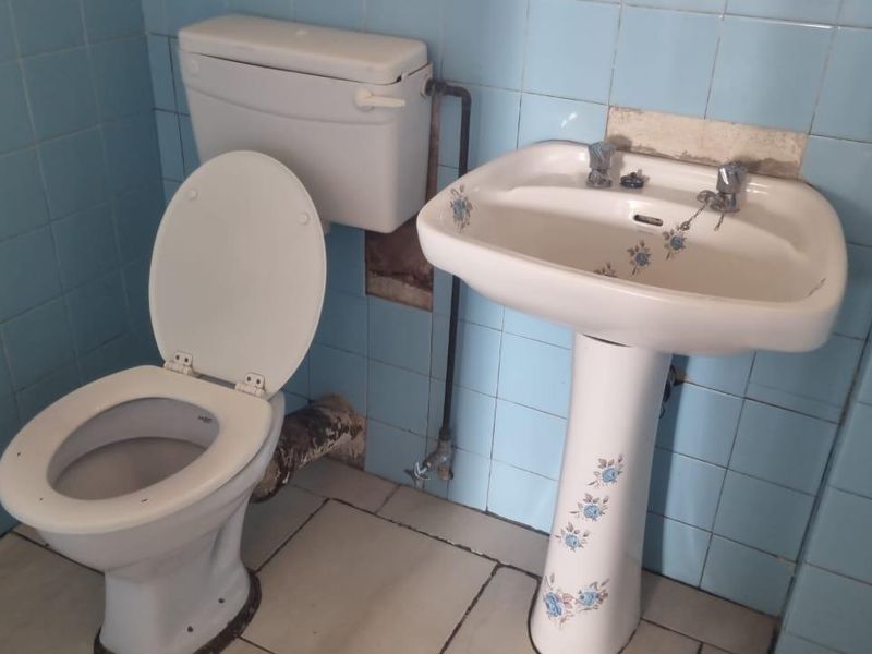 Kenilworth, 2 Bedroom house with flatlet and pool - Photo 7