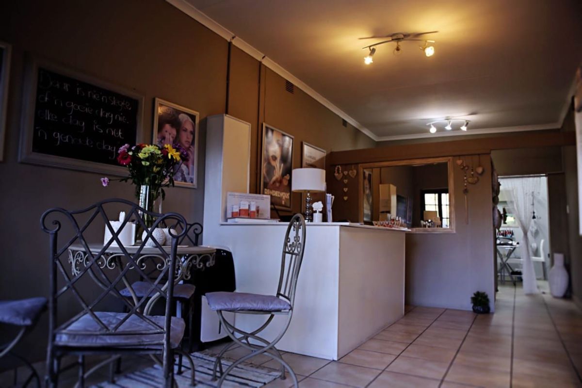 Excellent location -  A HOME for your family - Photo 5