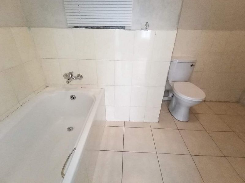 1 Bed Apartment to rent in Norkem Park. - Photo 9