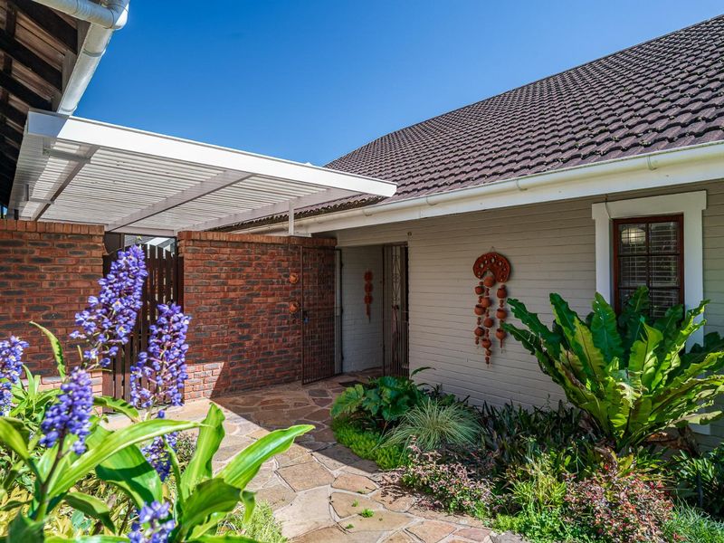 "Snap Up This Charming Townhouse Before It's Gone!" - Photo 4