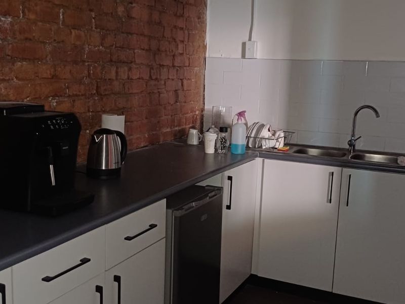 Office TO LET | First Floor Commercial Space - Photo 6