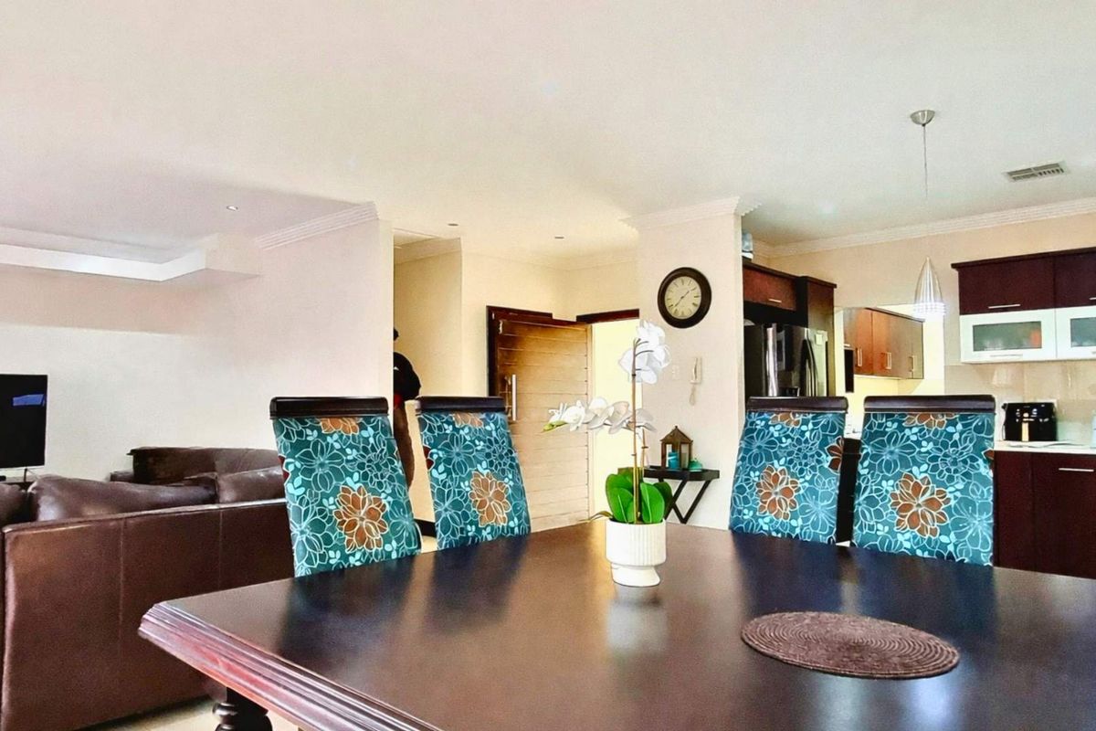 3 Bedroom 2 Bathroom Townhouse with Garden for Sale in Izinga - Photo 3