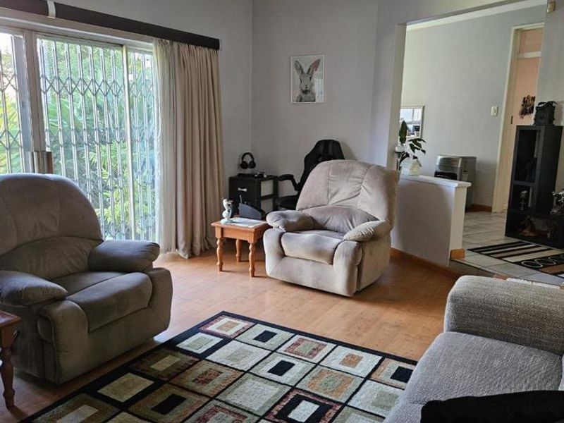 3 Bedroom House for Sale in Randhart - Photo 3