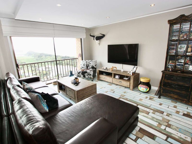Exquisite Umhlanga Beachfront Apartment with Amazing Sea & Lagoon Views!! - Photo 6