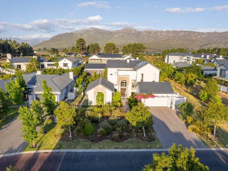 A Stylish Winelands Home with Character and Premium Finishes on Val de Vie Estate - Photo 2