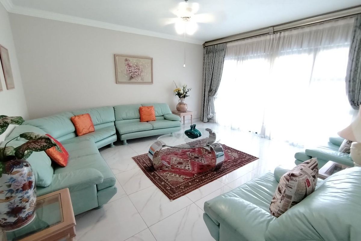 Luxury Living in Elawini Estate - Photo 2