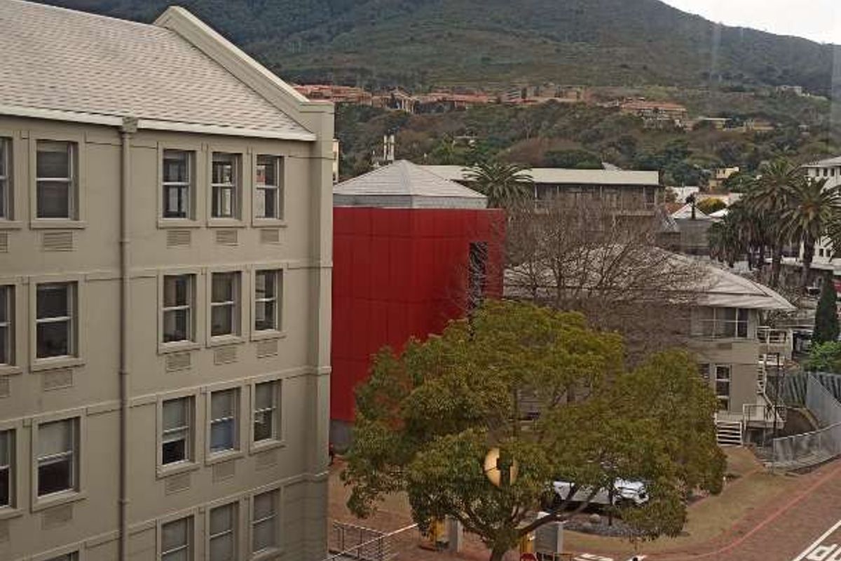 Modern offices with natural light breathtaking views of UCT and Table Mountain - Photo 2