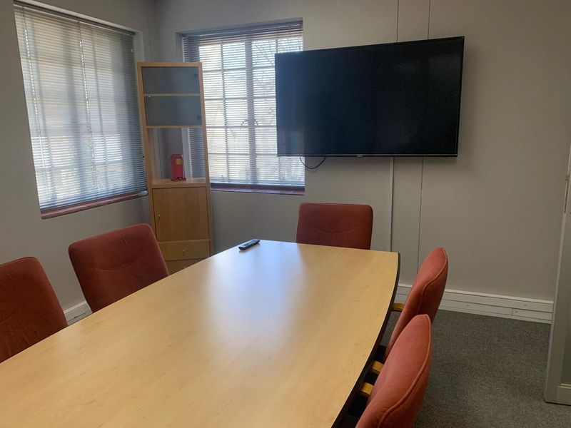 331m2 Office Space To Let | 43 Empire Road, Parktown - Photo 6