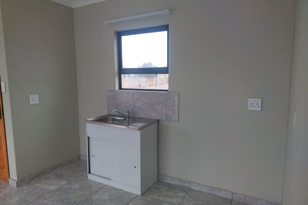 Off-Plan Homes in Selcourt, Springs - Photo 5