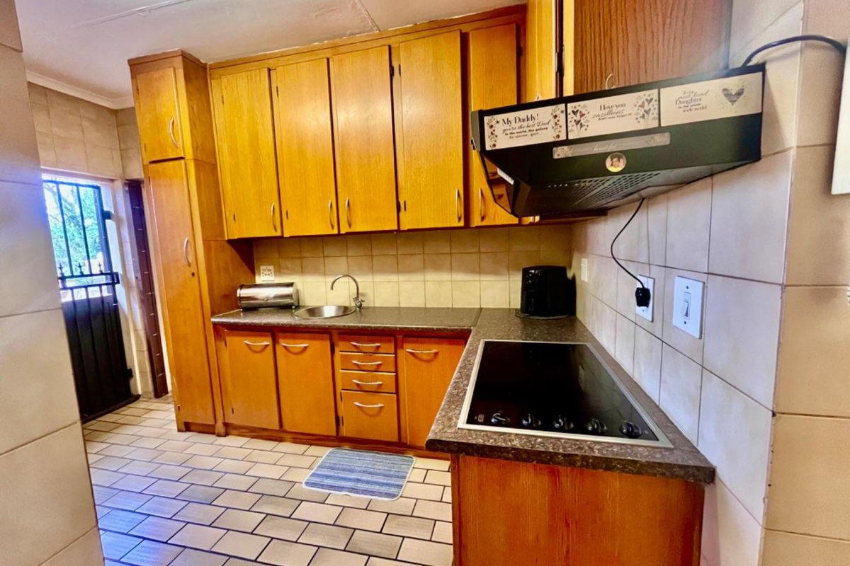 Beautiful home for Sale in Dersley - Photo 4