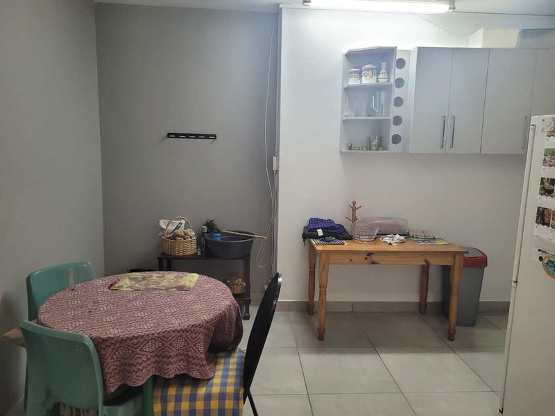 3 Bedroom Duplex. - Photo 8