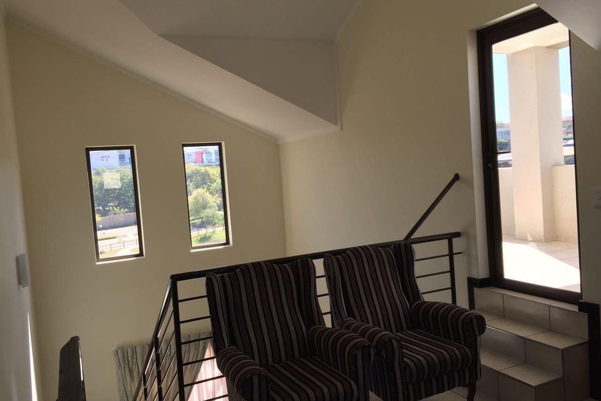 Spacious 2 Bed, 1 Bath Loft Apartment – Craigavon - Photo 5