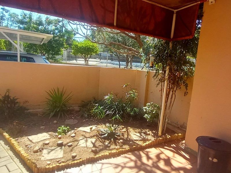 Retirement Village One Bedroom for Sale - Photo 6