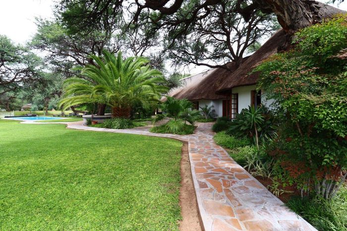 Property #2424040, Lodge For Sale in Okahandja Central