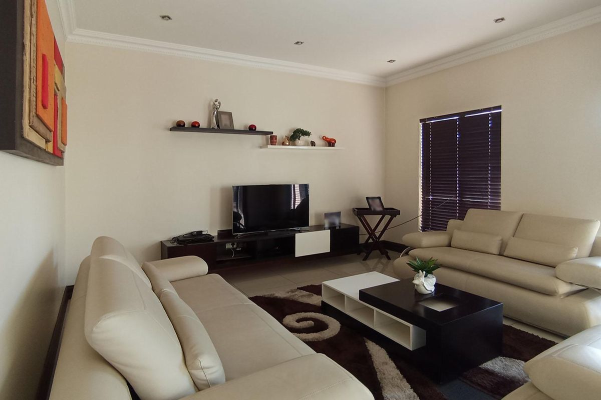 BLUE VALLEY GOLF AND COUNTRY ESTATE - Photo 3