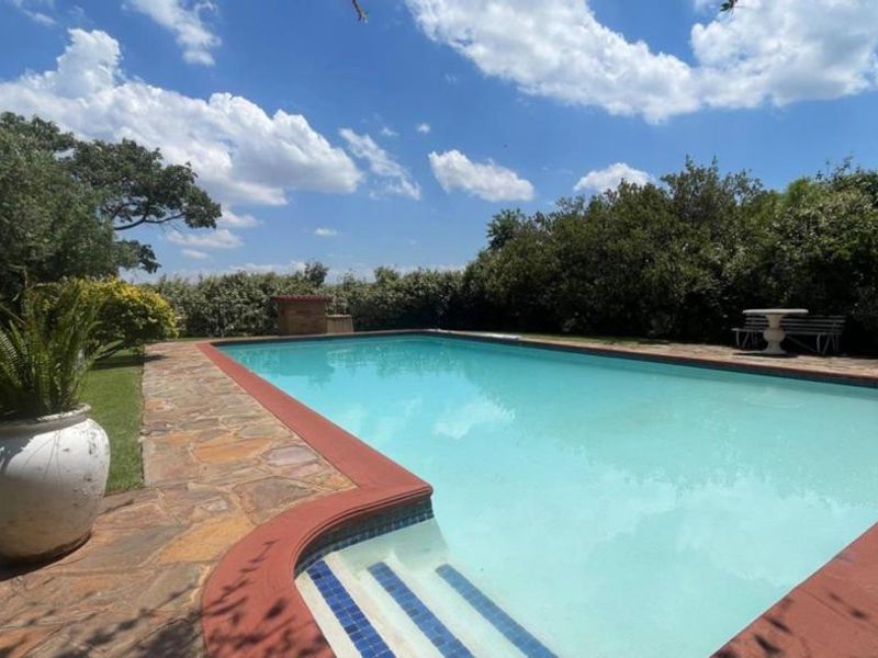 Spacious 3 bed and 2 bath apartment - Photo 7