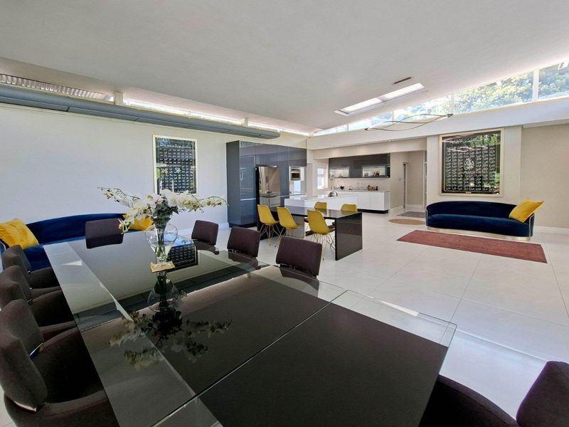 Immaculate and beautifully designed 3 bedroom, 3.5 bathroom home available in Hurlingham. - Photo 5