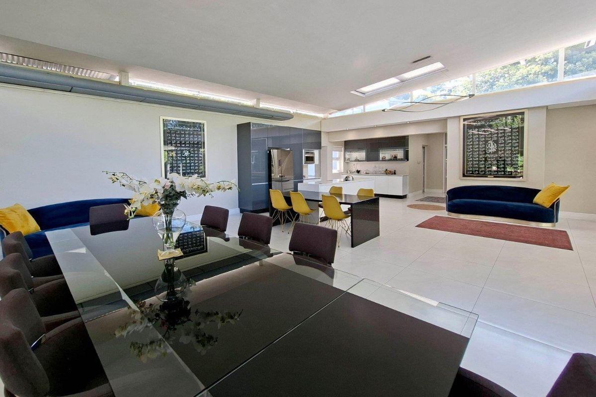 Immaculate and beautifully designed 3 bedroom, 3.5 bathroom home available in Hurlingham. - Photo 5