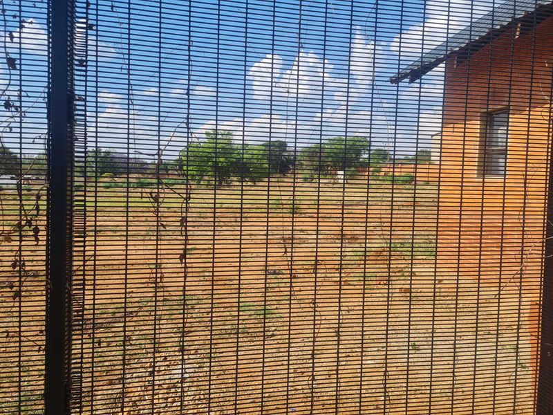 EXCLUSIVE MANDATE - LOVELY PROPERTY FOR DEVELOPMENT - Photo 4