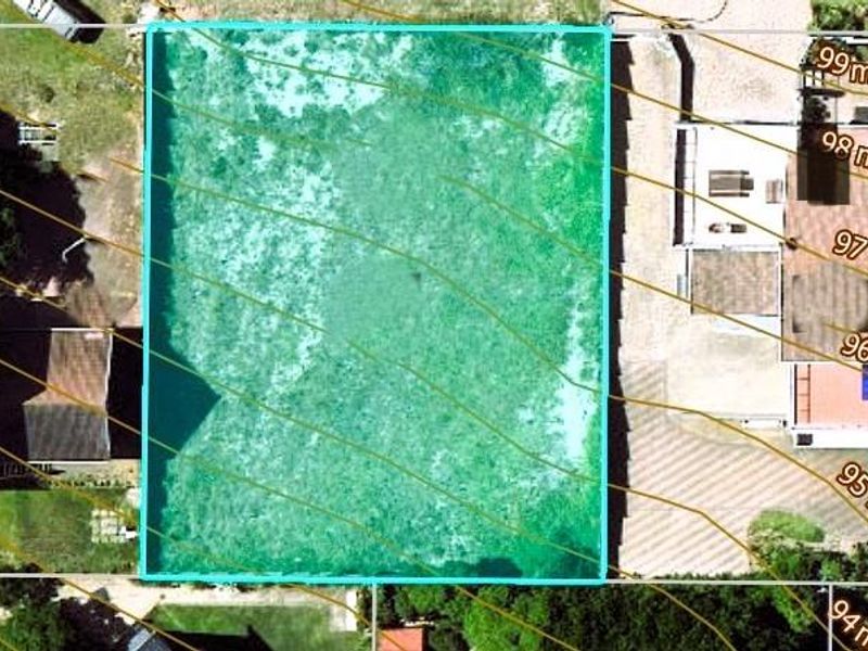 Prime 750m2 Vacant Land in Dana Bay with Sea View - Photo 4