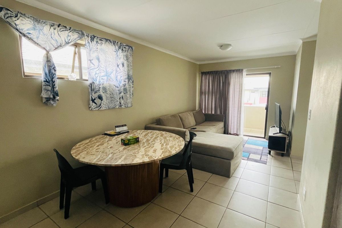 Small family or investment opportunity. - Photo 5