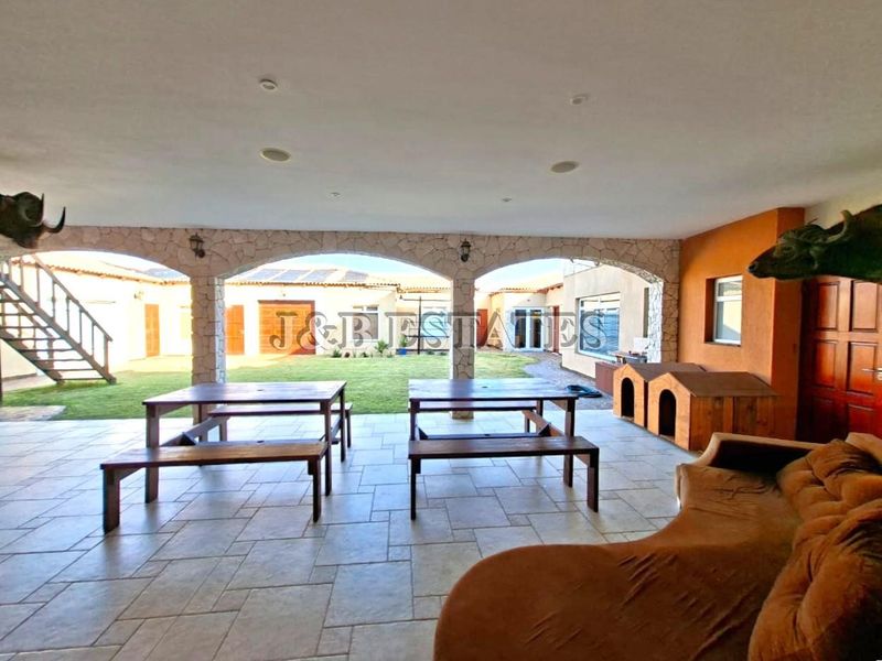 Luxury Estate at Rossmund Golf Resort - Swakopmund - Namibia - Photo 3