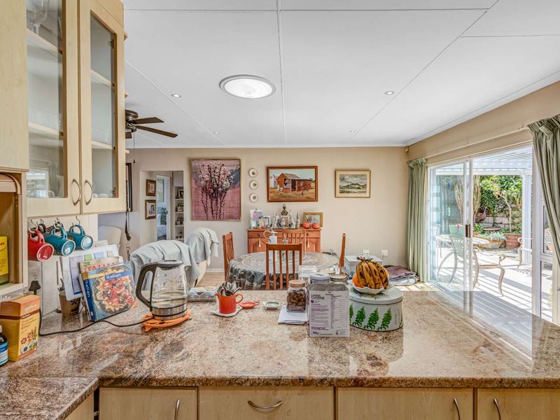 Peaceful Estate Living – 3-Bedroom, 2-Bathroom Home with Double Garage - Photo 9