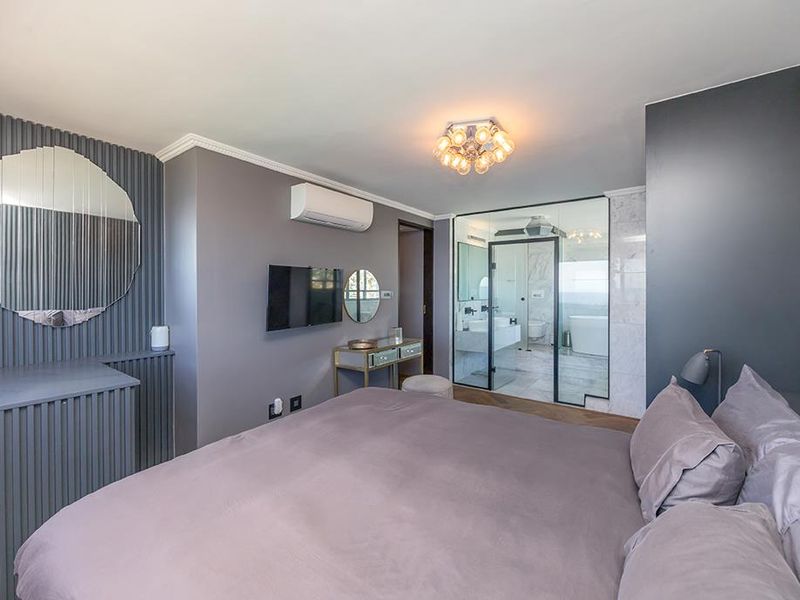 19th-Floor Pavilion Place with Panoramic Ocean Views - Photo 9