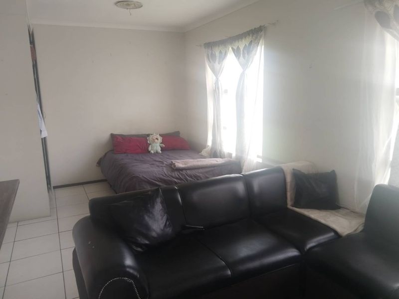 Apartment For Sale in Parkrand, Boksburg - Photo 4