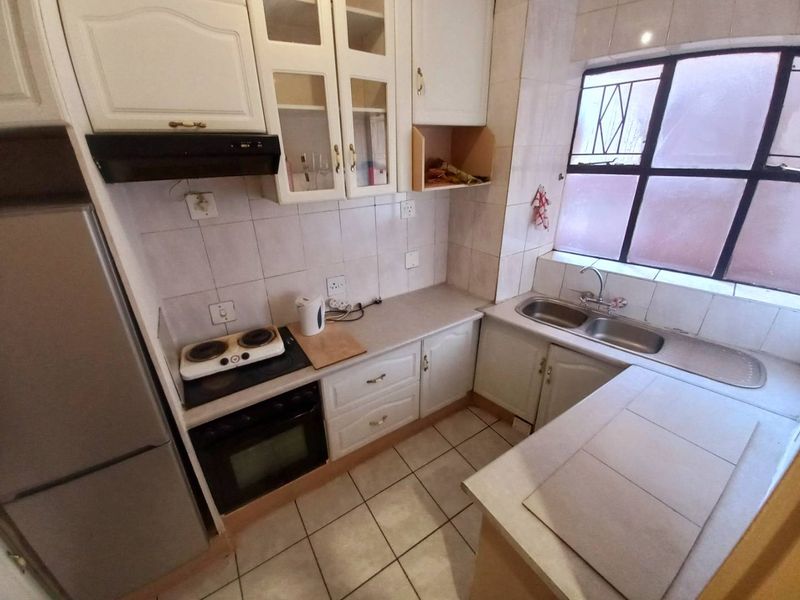 Two and half bedrooms apartment for sale at Capitol Hill - Photo 9