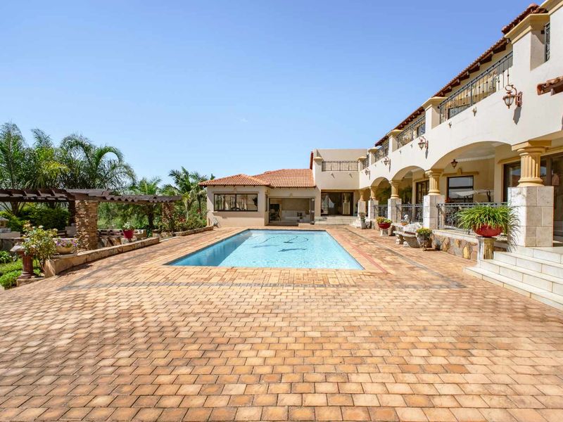 Timeless elegance Home for Sale - Photo 3