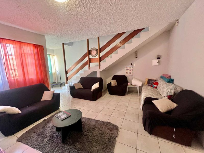 Cozy townhouse for sale - Photo 6